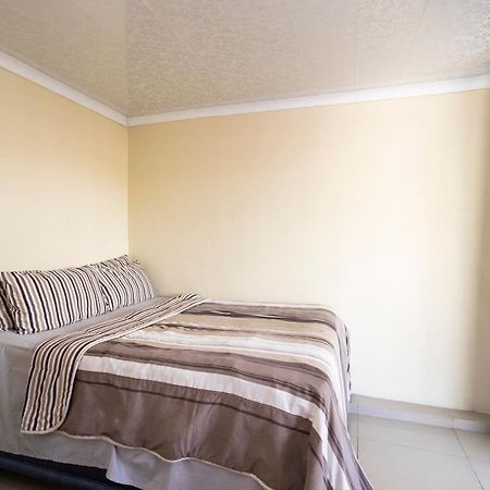 Hasate Guest House 10 Florence Street Oakdale Belliville 7530 Cape Town South African المظهر الخارجي الصورة